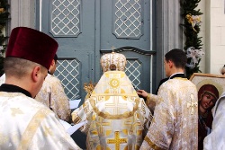 У Тернопільсько-Зборівській архиєпархії розпочато Надзвичайний ювілейний рік Божого милосердя